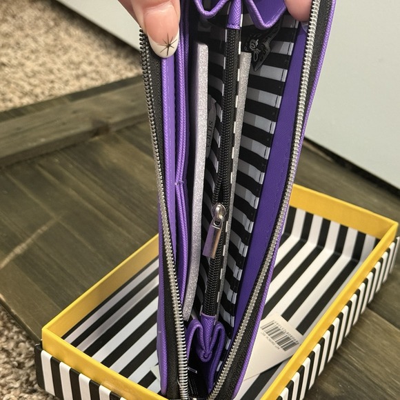 Bichon Frise Zip Around Wallet by Marc Tetro‎ - Picture 6 of 6